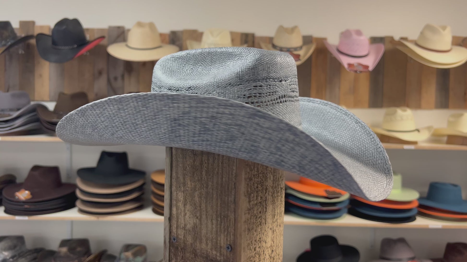 Western Badlands Gray Bangora Straw Cowboy Hat – Stylish and Durable for Outdoor Wear
